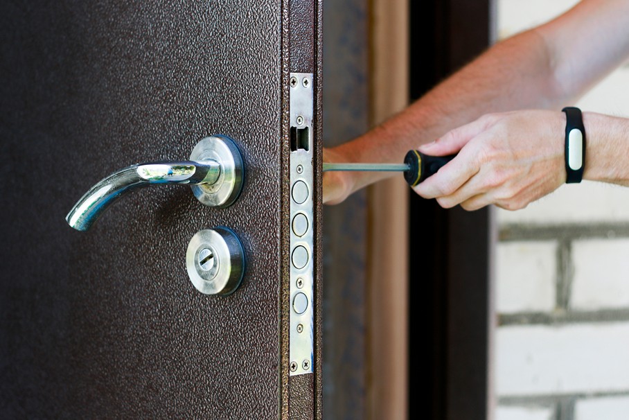 Charleston commercial locksmith